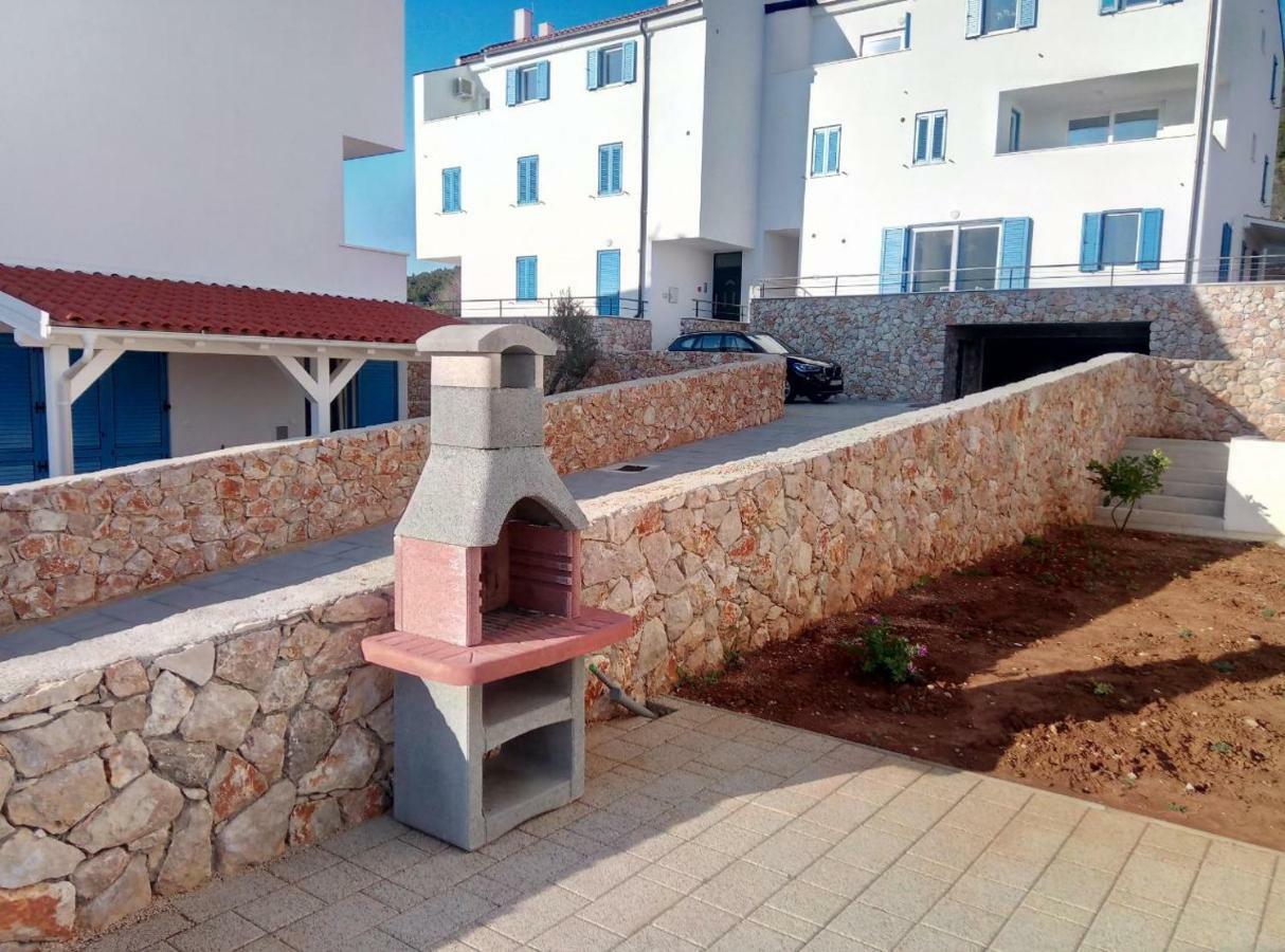 Lorena Cres Buitenkant foto